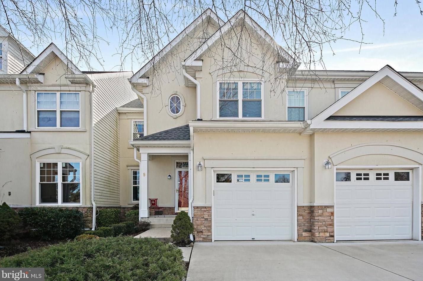 9 Kestrel Ln, Baltimore, MD 21208-1071