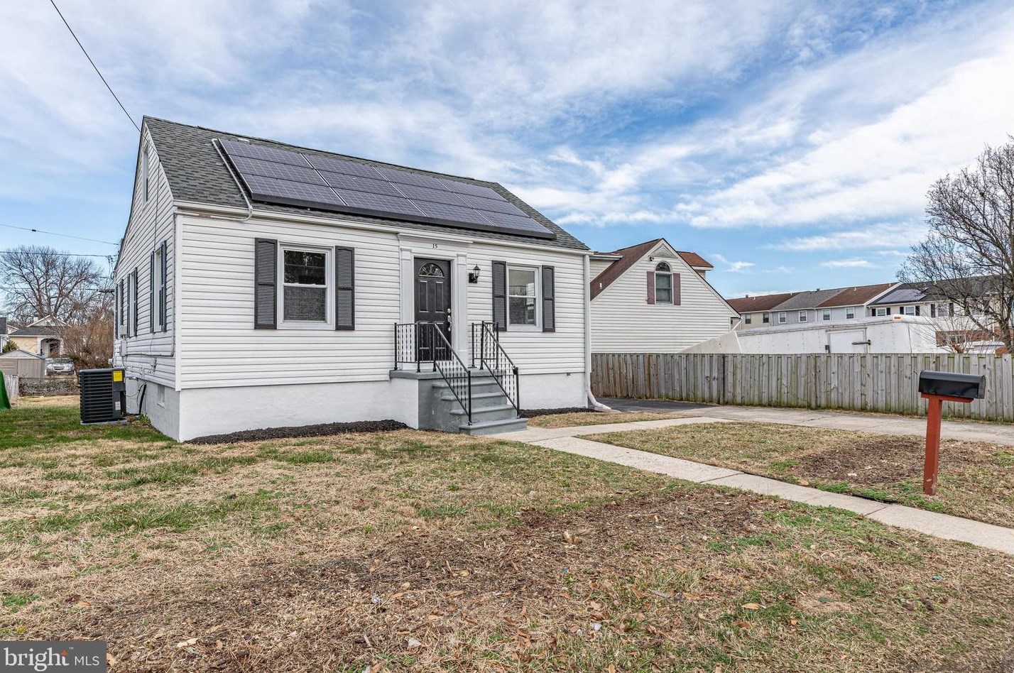 15 Marie Ave, Baltimore, MD 21221-7029