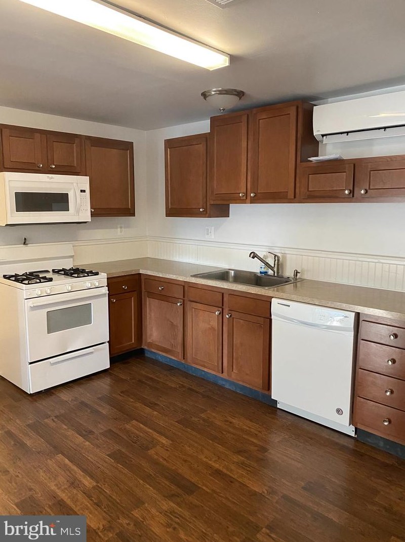 22 Bloomsbury Ave #c, Baltimore, MD 21228