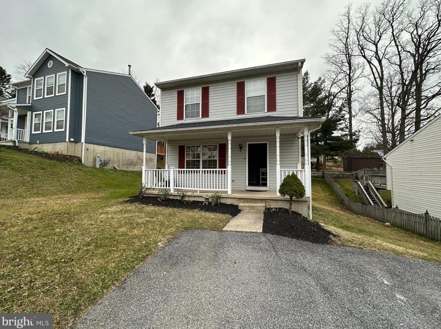 13 Heavrin Ct, Baltimore, MD 21236