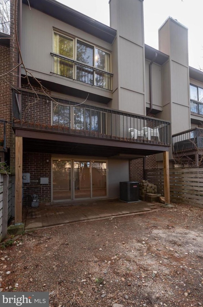 4 Penny Ln, Baltimore MD  21209-2724 exterior