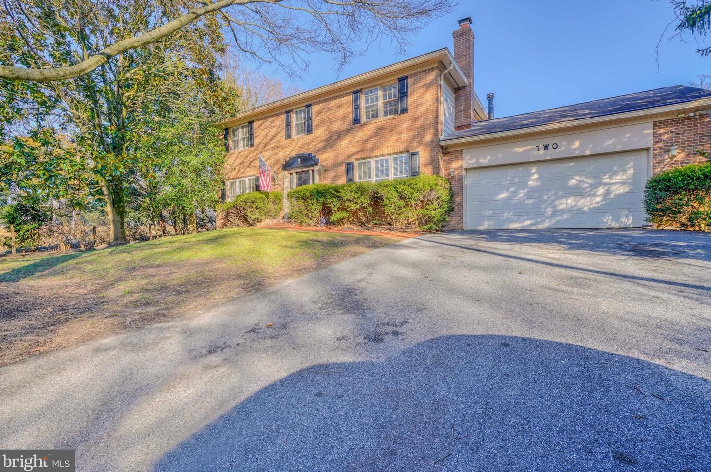2 Charlesbrooke Rd, Baltimore, MD 21212-1204
