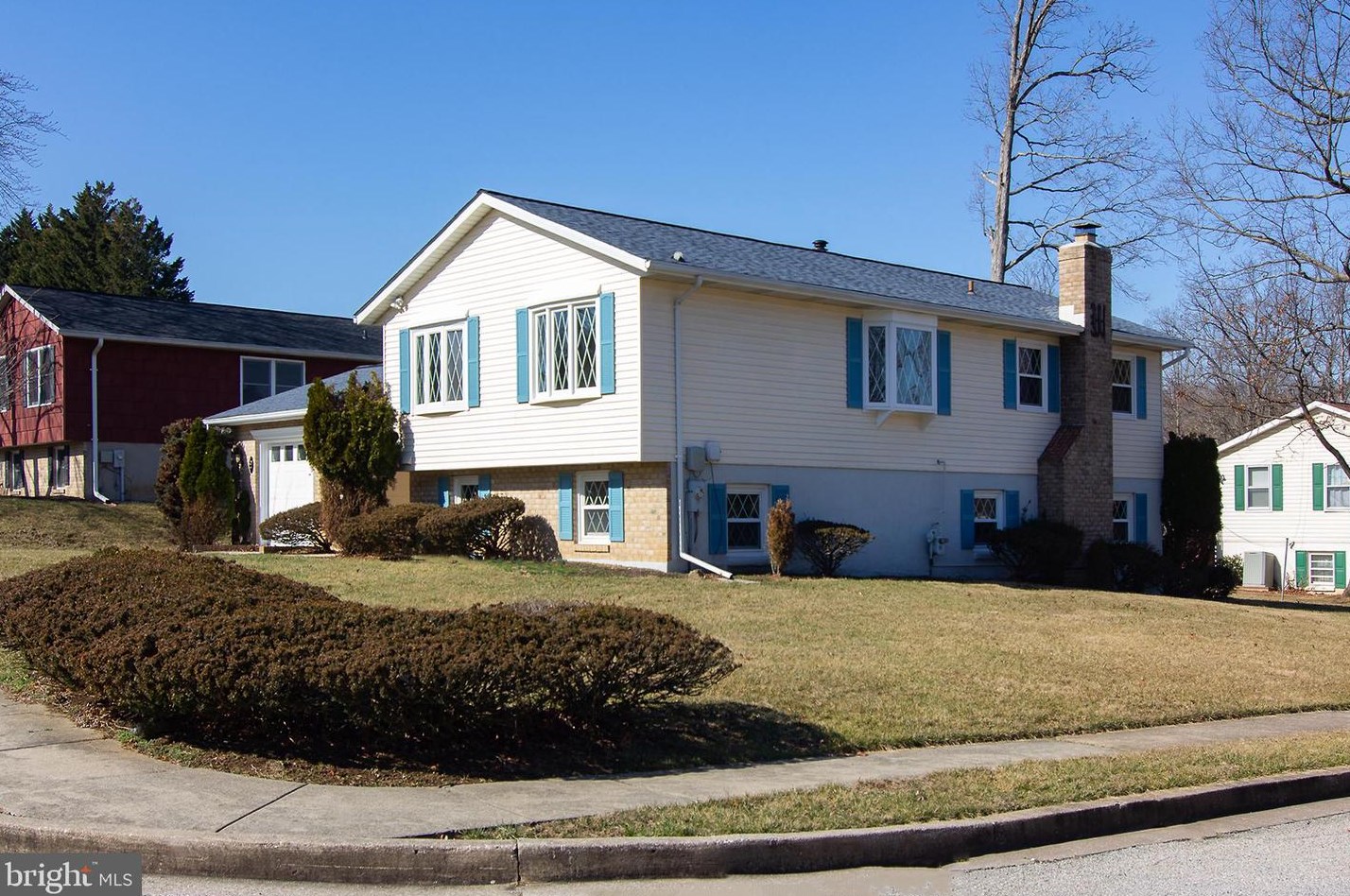2 Slate Mills Ct, Baltimore, MD 21228-2542