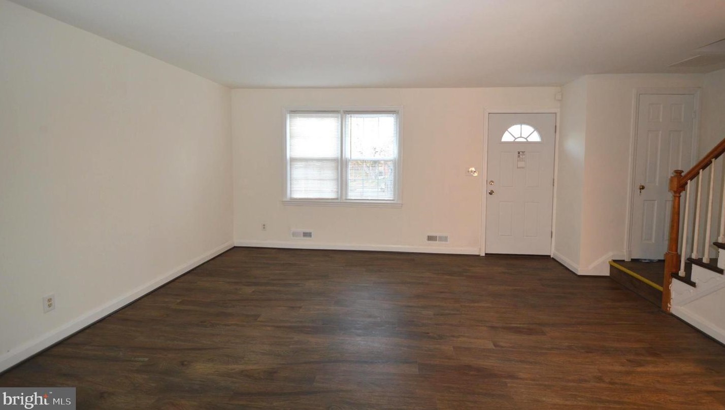 1112 Harwall Rd, Baltimore, MD 21207