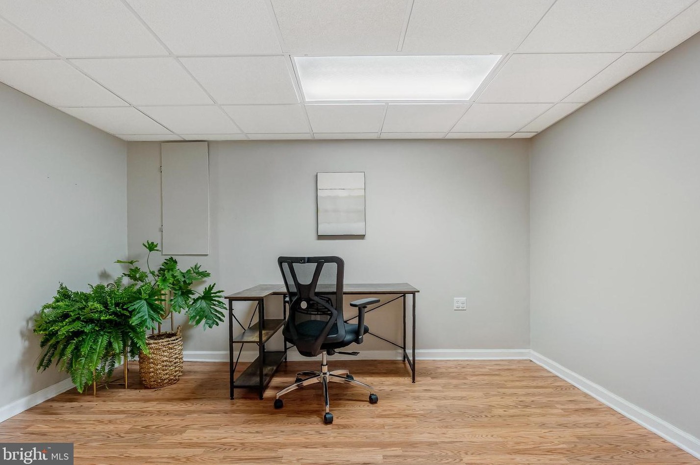 5712 Richardson Mews Sq, Baltimore MD  21227-4291 exterior