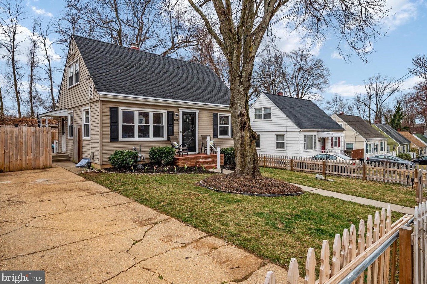 1348 Sudvale Rd, Baltimore, MD 21208-4113