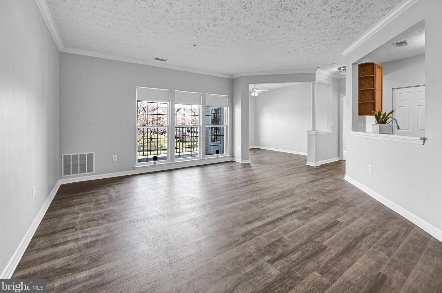 5226 Millfield Rd, Baltimore, MD 21237-4933