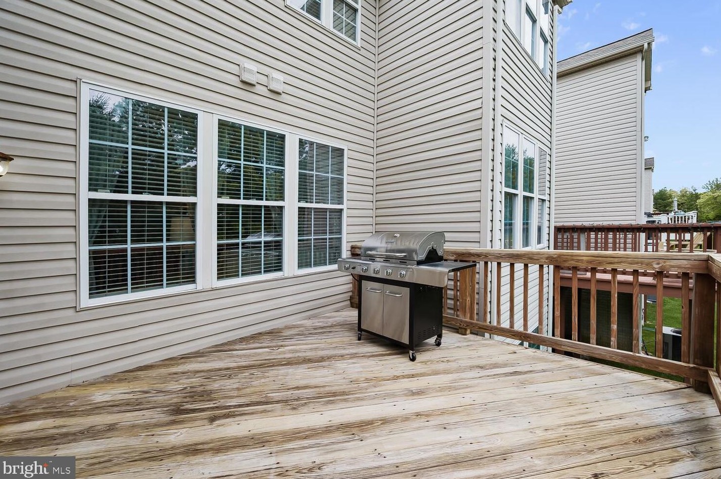 5942 Ivy League Dr, Baltimore MD  21228-5783 exterior