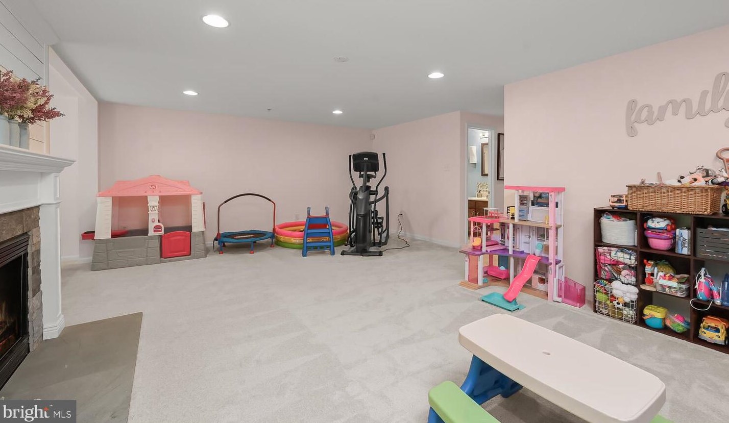 5942 Ivy League Dr, Baltimore MD  21228-5783 exterior