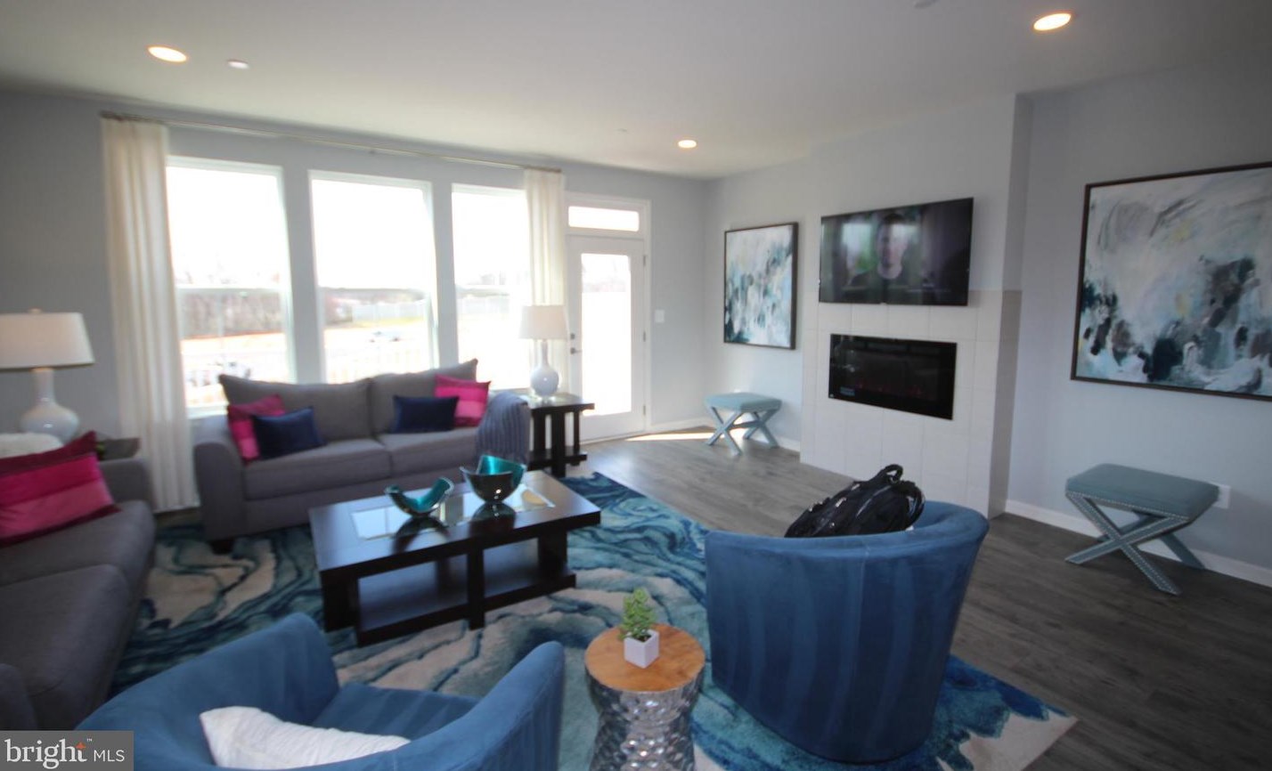 66 Cardinal Rd, Baltimore, MD 21221