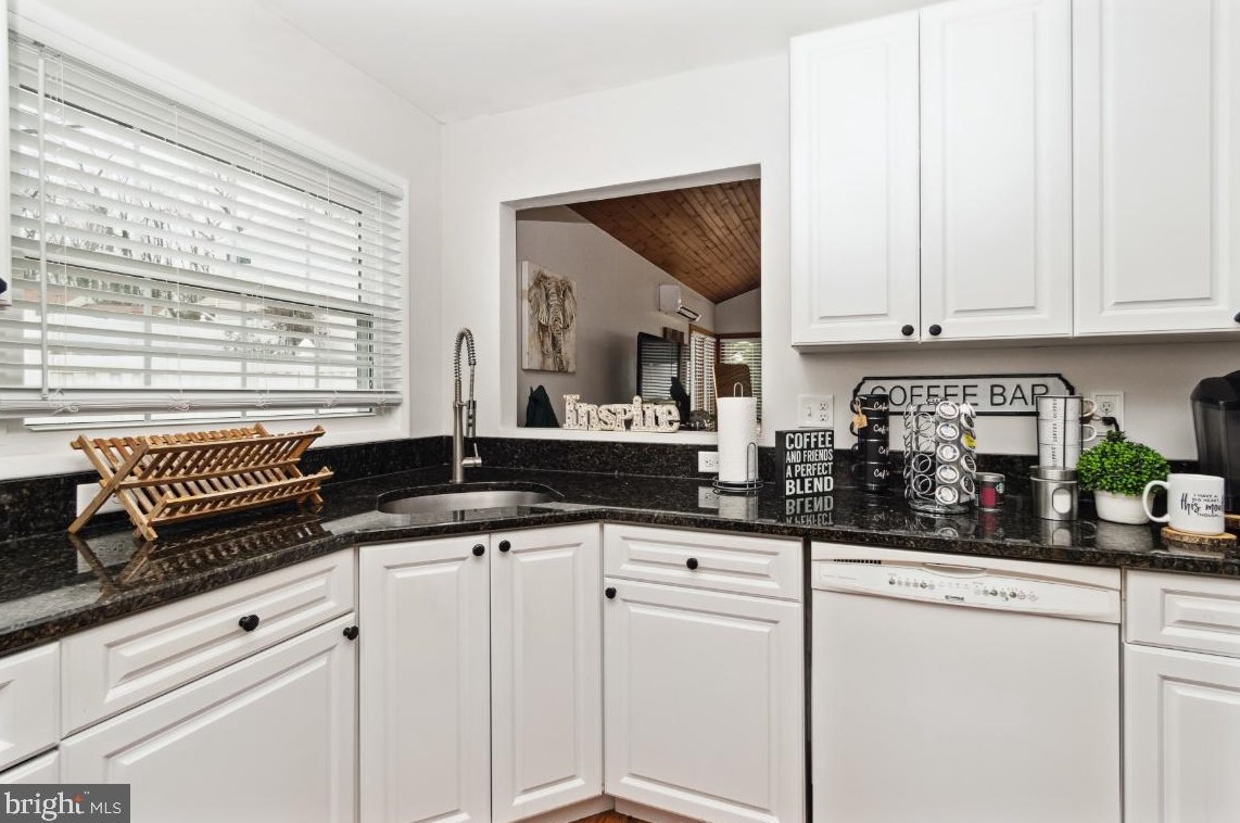 1106 Plover Dr, Baltimore MD  21227-4338 exterior