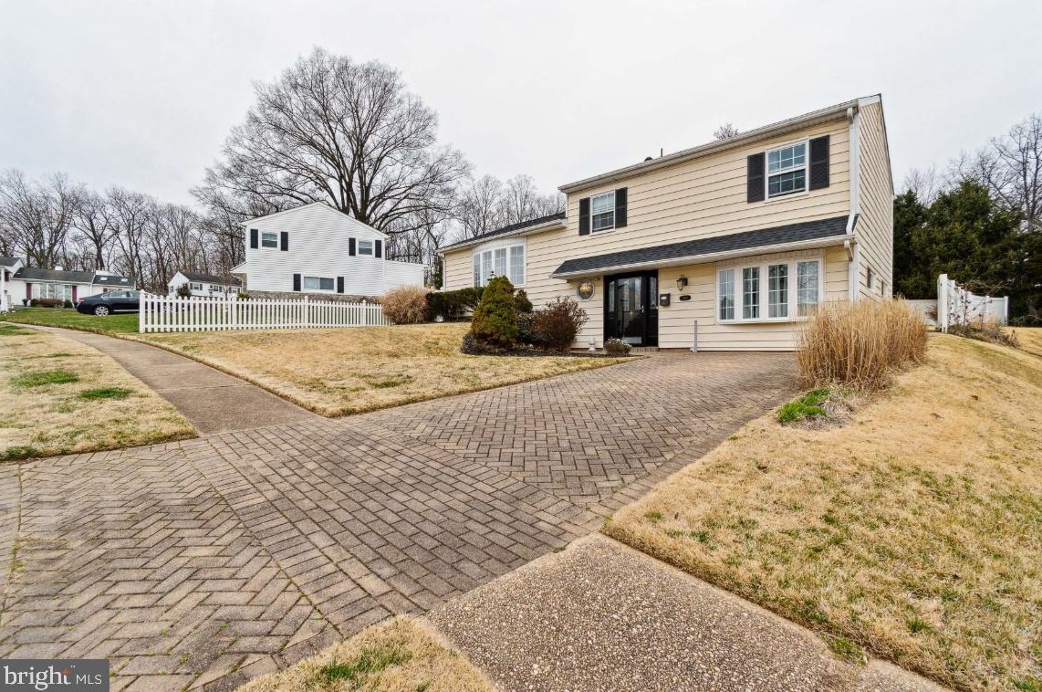 1106 Plover Dr, Baltimore MD  21227-4338 exterior