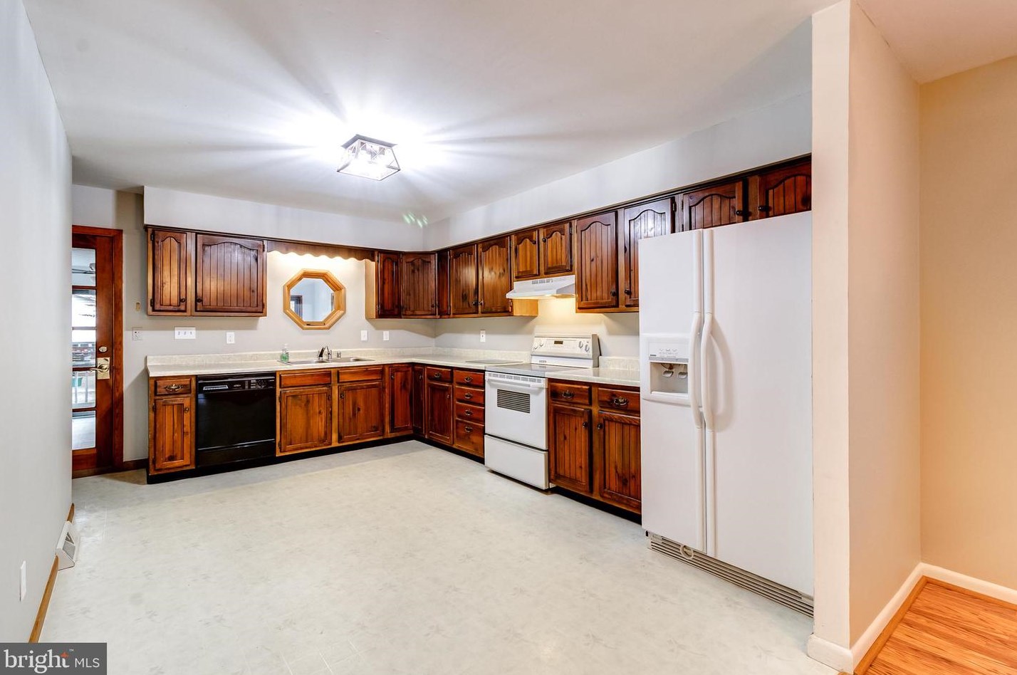 13105 Choptank Rd, Baltimore, MD 21220-1104