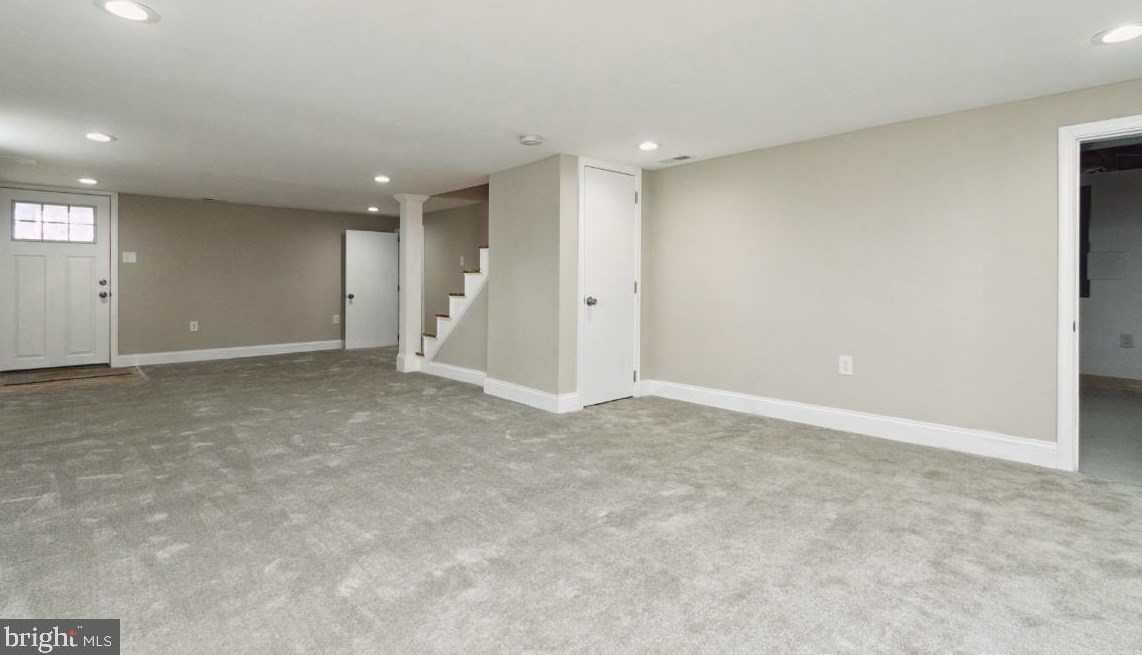 4 Mount De Sales Rd, Baltimore MD  21229-2205 exterior
