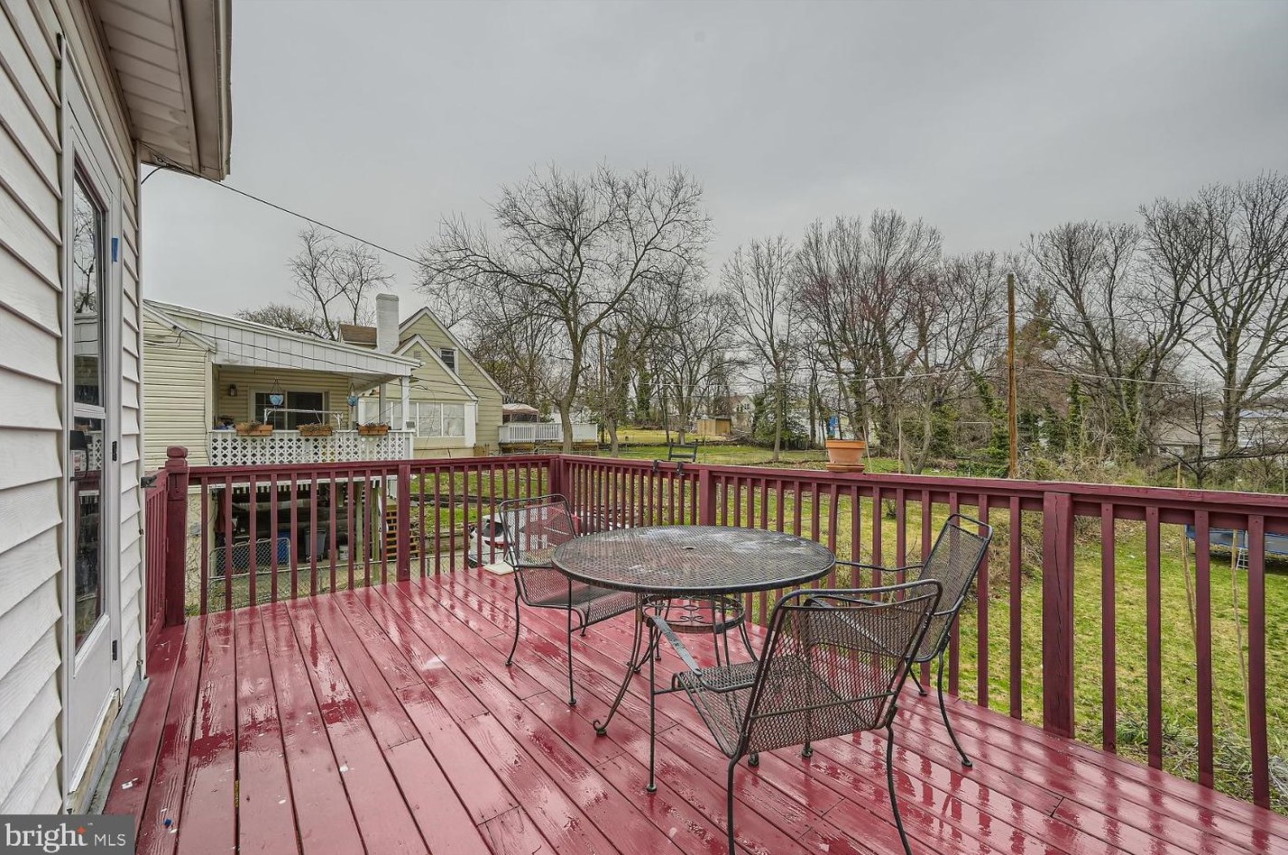 1239 Maiden Choice Ln, Baltimore MD  21229-5414 exterior