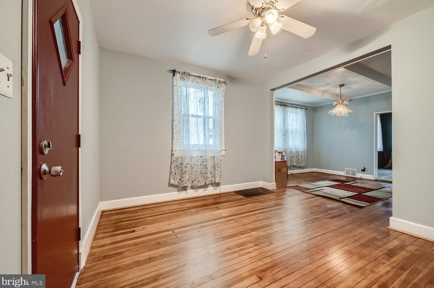 1239 Maiden Choice Ln, Baltimore MD  21229-5414 exterior