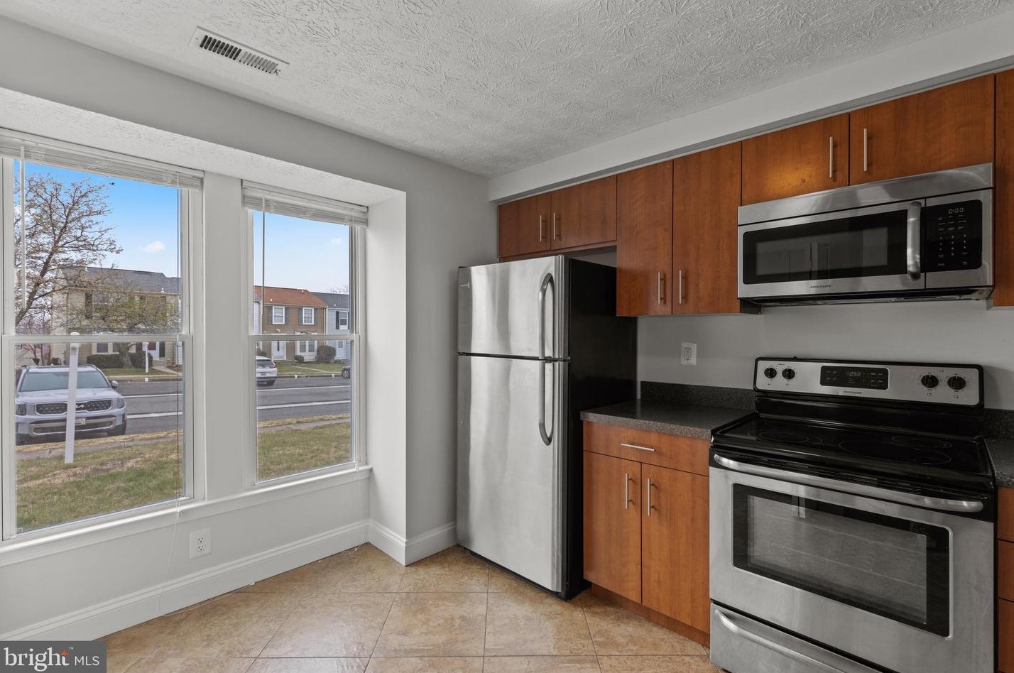 8 Primrose Ct, Baltimore, MD 21234-3364