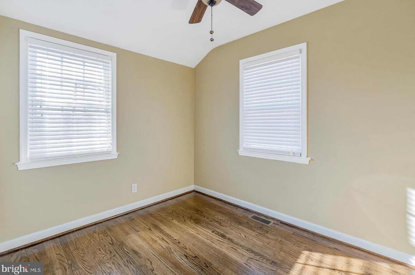 8204 Evergreen Dr, Baltimore MD  21234-5509 exterior