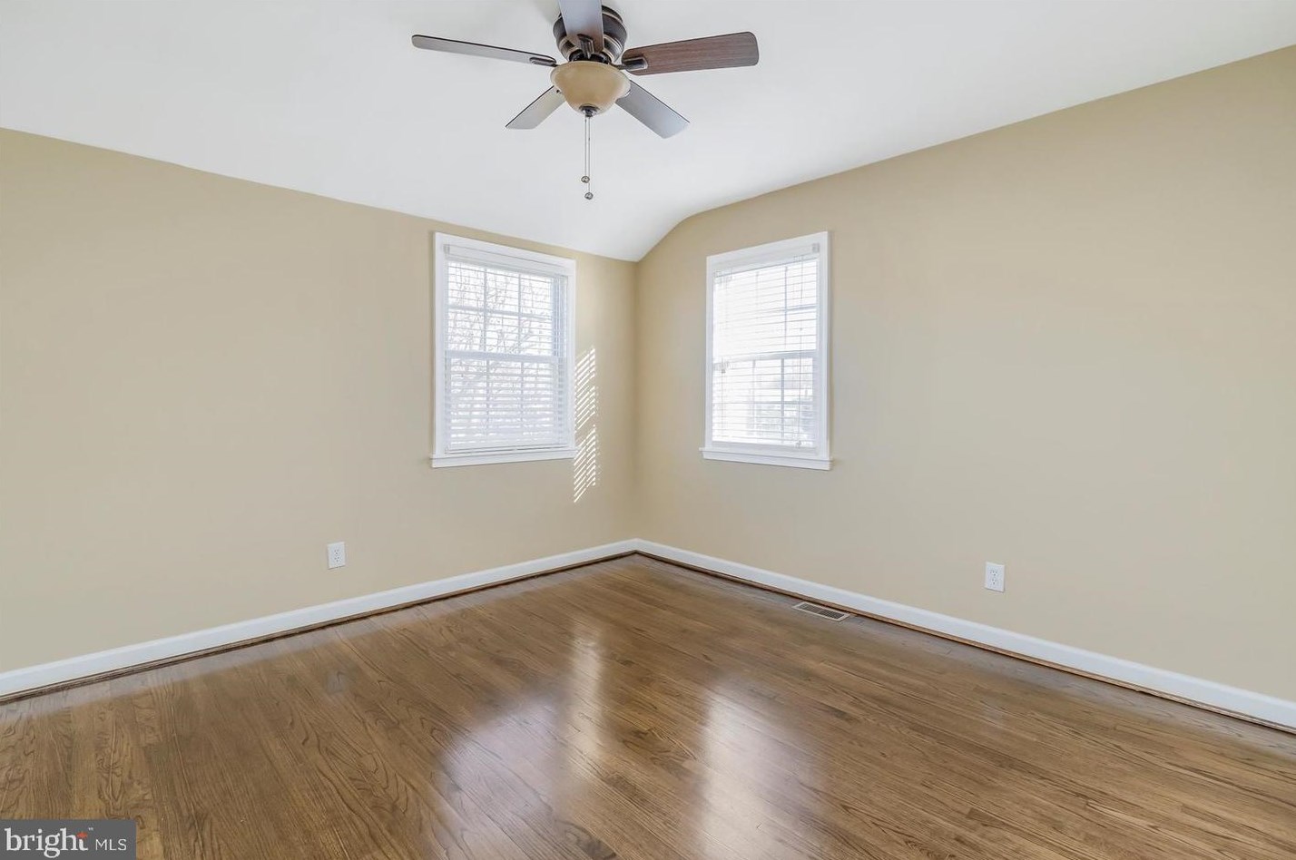 8204 Evergreen Dr, Baltimore MD  21234-5509 exterior