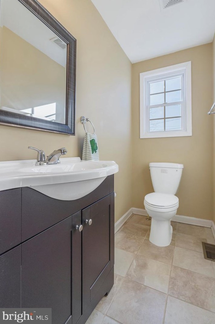 8204 Evergreen Dr, Baltimore MD  21234-5509 exterior