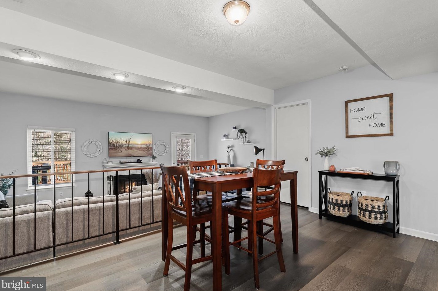 12 Romanoff Ct, Baltimore MD  21234-8018 exterior