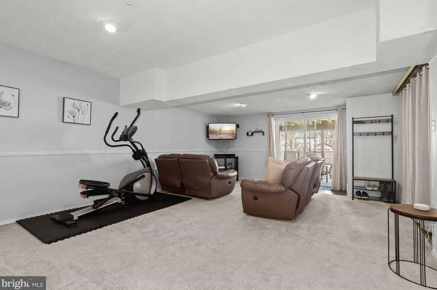 12 Romanoff Ct, Baltimore MD  21234-8018 exterior