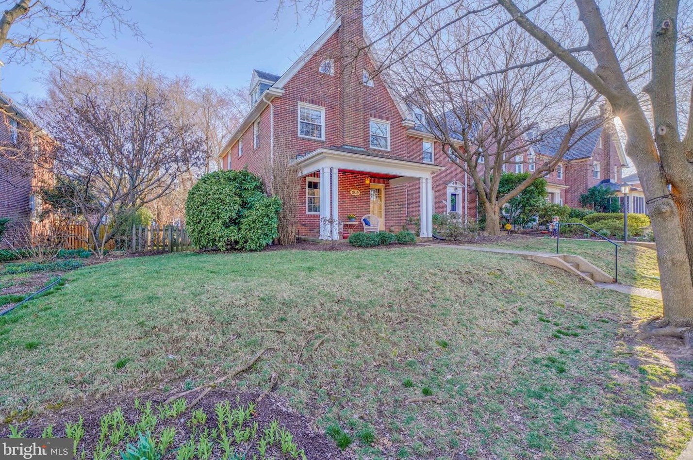 209 Hopkins Rd, Baltimore, MD 21212-1818