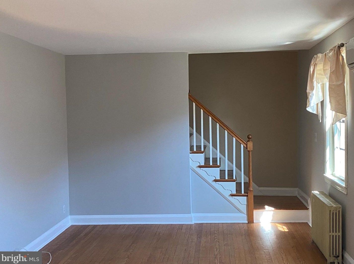 18 Manor Ave, Baltimore, MD 21206-1020