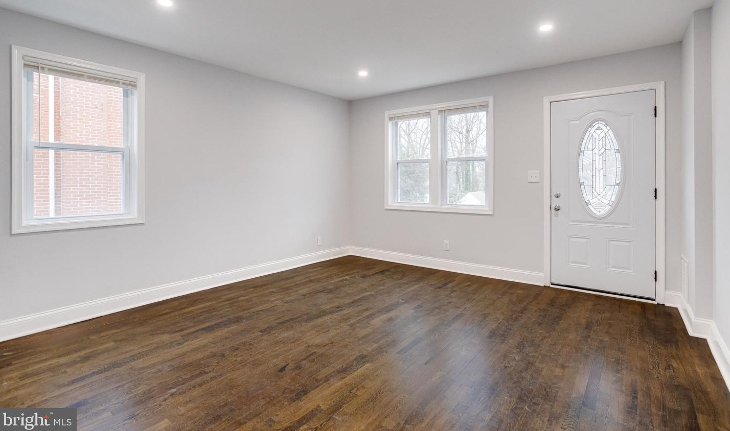 8426 Oakleigh Rd, Baltimore MD  21234-3726 exterior