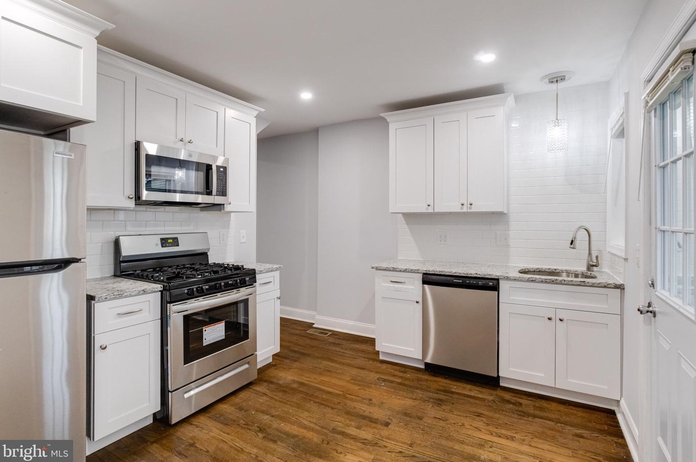 8426 Oakleigh Rd, Baltimore MD  21234-3726 exterior