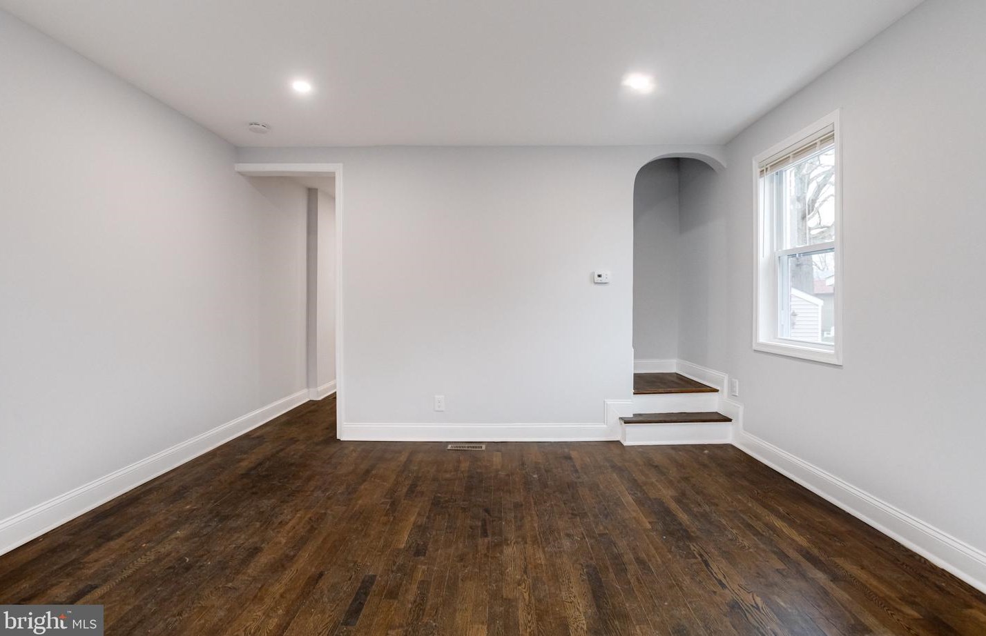 8426 Oakleigh Rd, Baltimore MD  21234-3726 exterior