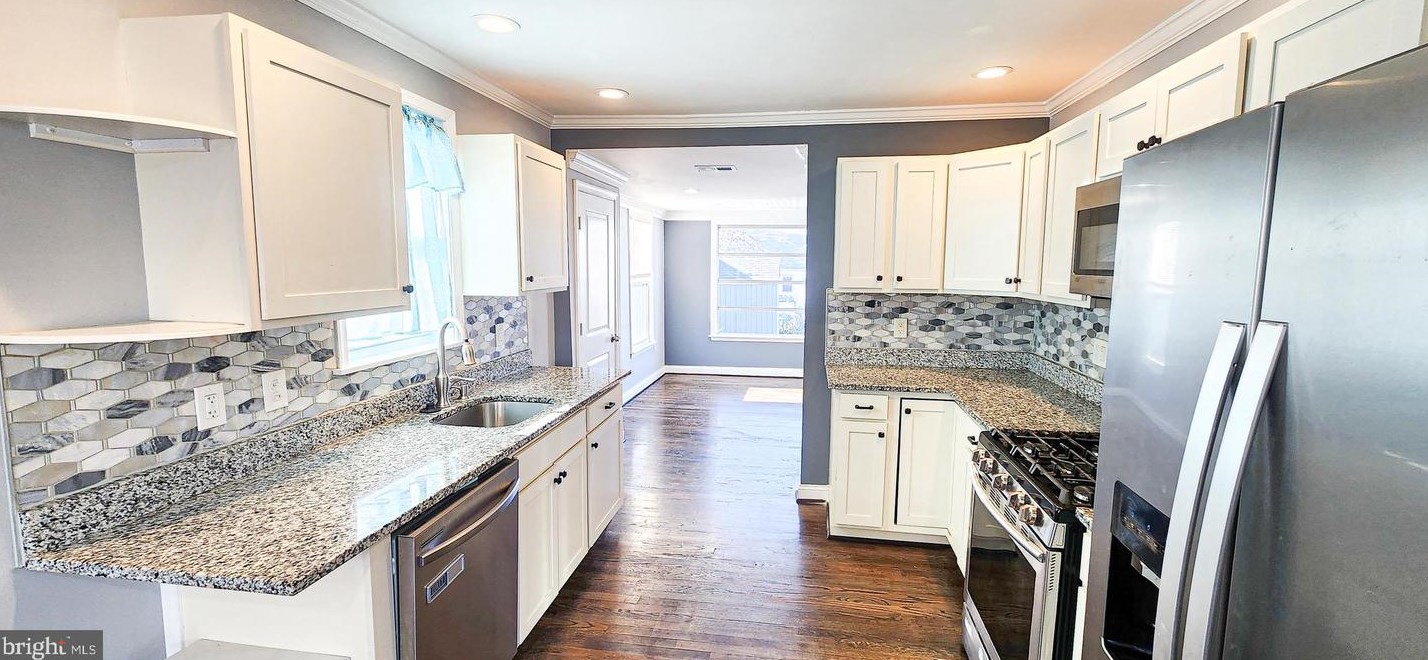 23 Avenal Rd, Baltimore MD  21221-7004 exterior