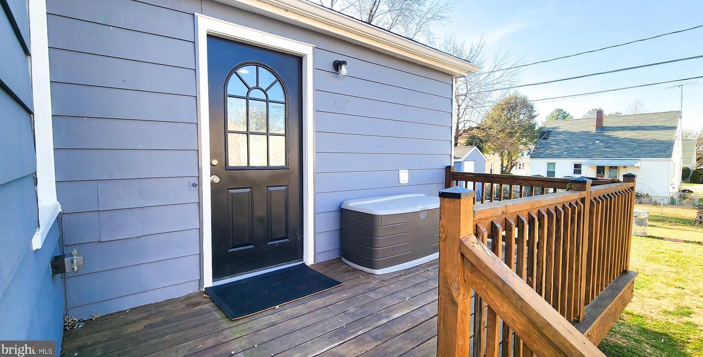 23 Avenal Rd, Baltimore MD  21221-7004 exterior
