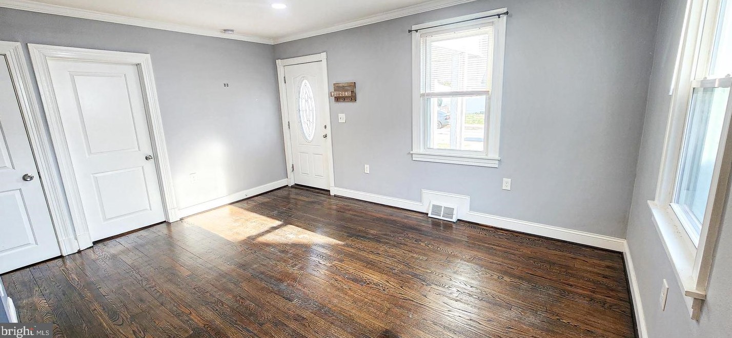 23 Avenal Rd, Baltimore MD  21221-7004 exterior