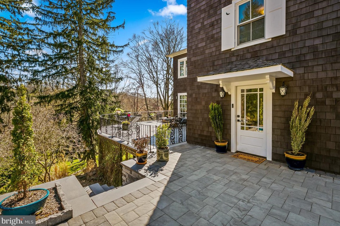 1009 Wagner Rd, Baltimore, MD 21204-6821