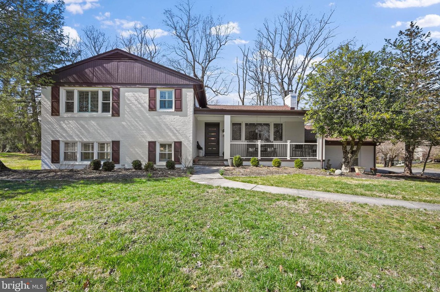 4 Greenlea Dr, Baltimore, MD 21208-3405