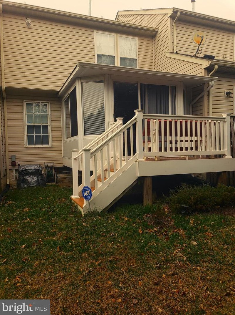 7307 Granite Woods Ct, Baltimore MD  21244-1655 exterior