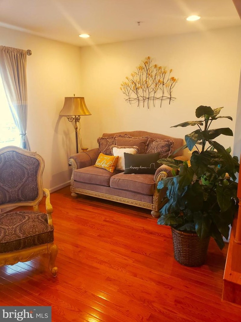 7307 Granite Woods Ct, Baltimore MD  21244-1655 exterior