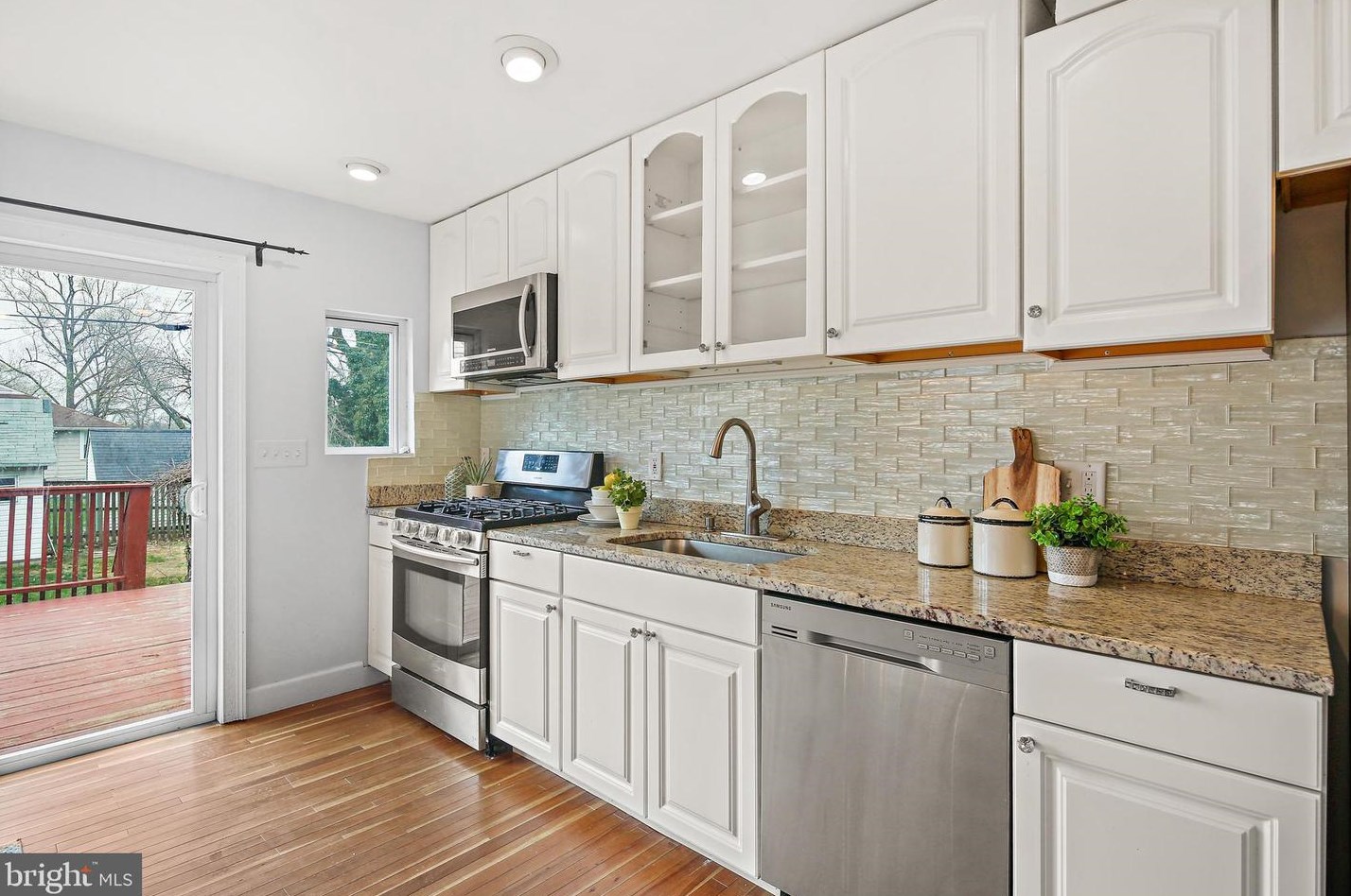 229 Beaumont Ave, Baltimore MD  21228-4308 exterior