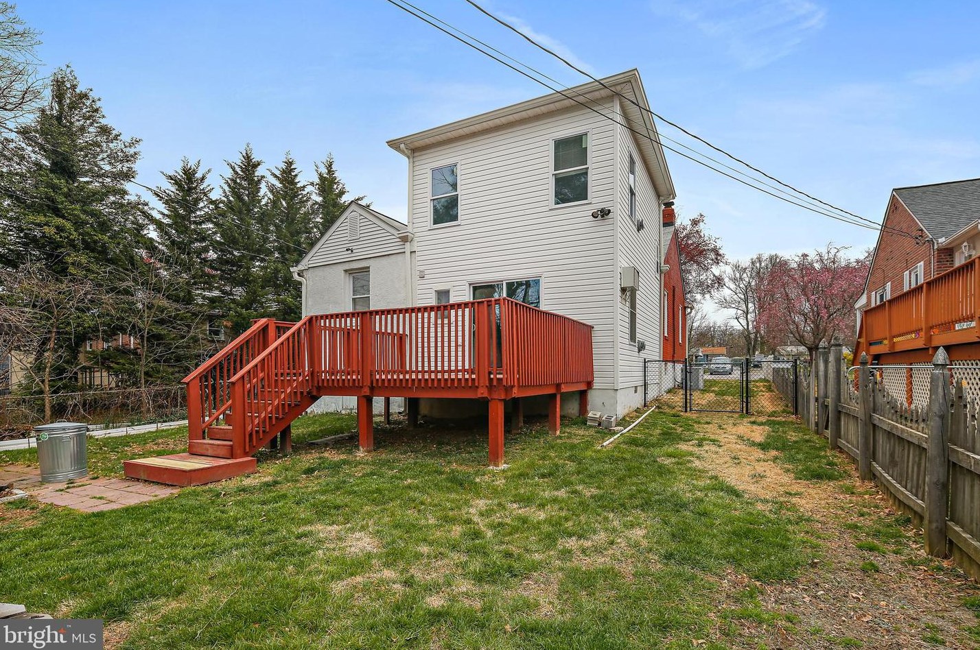 229 Beaumont Ave, Baltimore MD  21228-4308 exterior