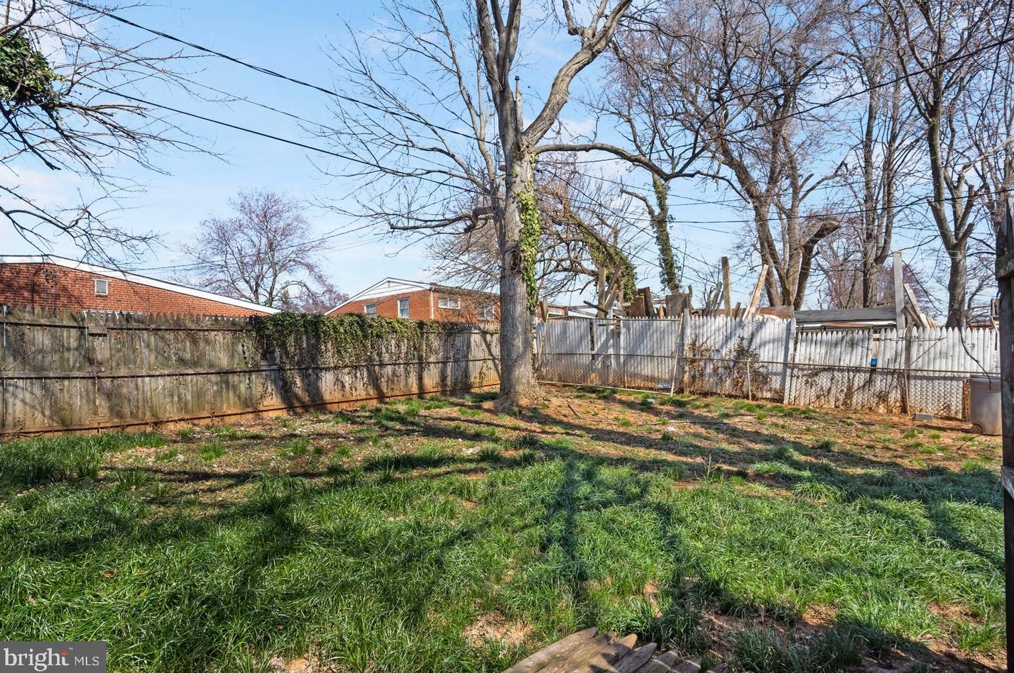 3400 Kelox Rd, Baltimore MD  21207-6203 exterior