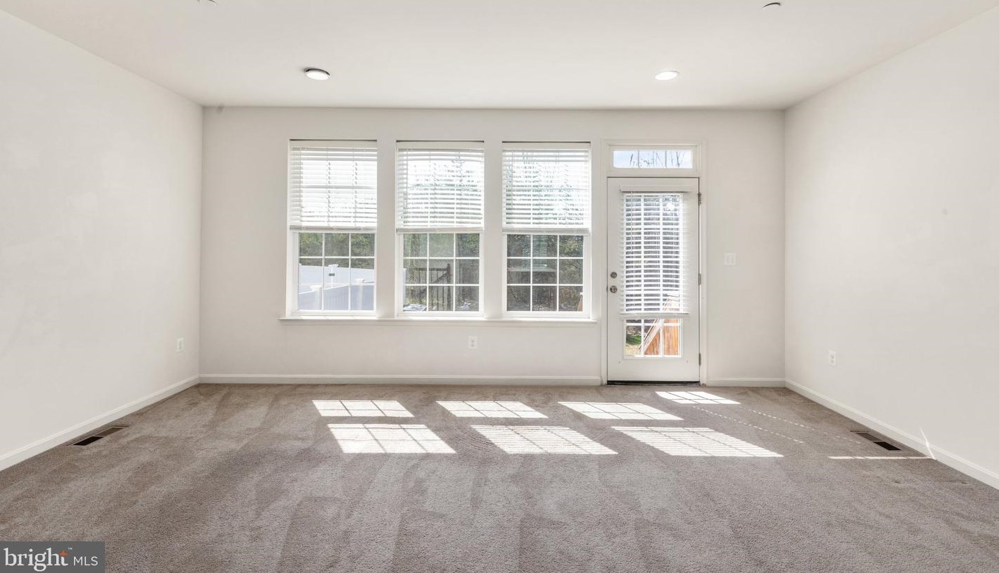 112 Ironwood Ct, Baltimore MD 21237 exterior