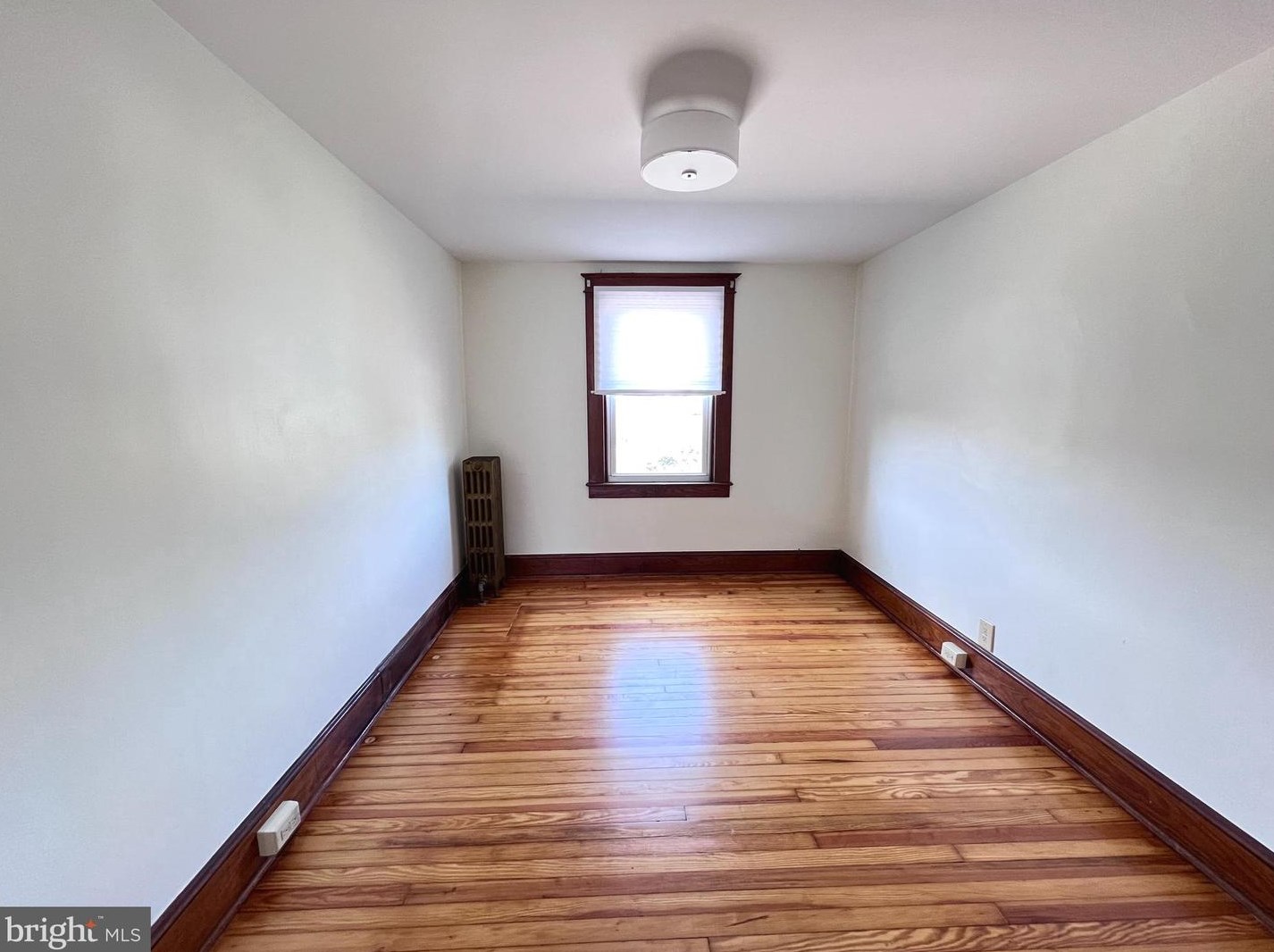 614 Old Home Rd, Baltimore MD  21206-2142 exterior