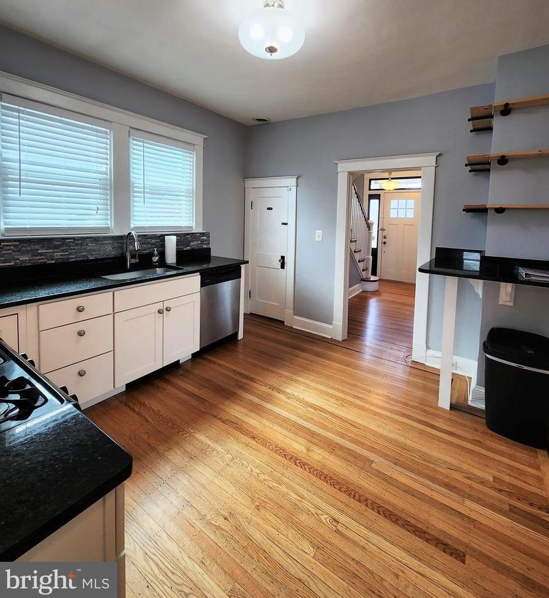 615 Old Home Rd, Baltimore, MD 21206