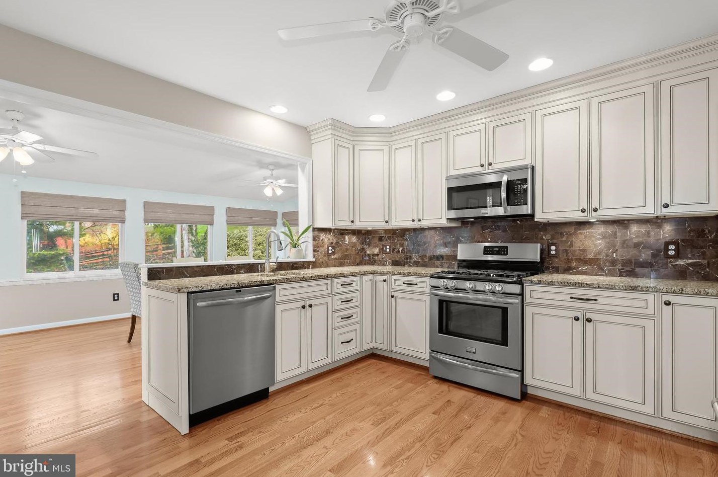 8204 Carrbridge Cir, Baltimore, MD 21204-1810