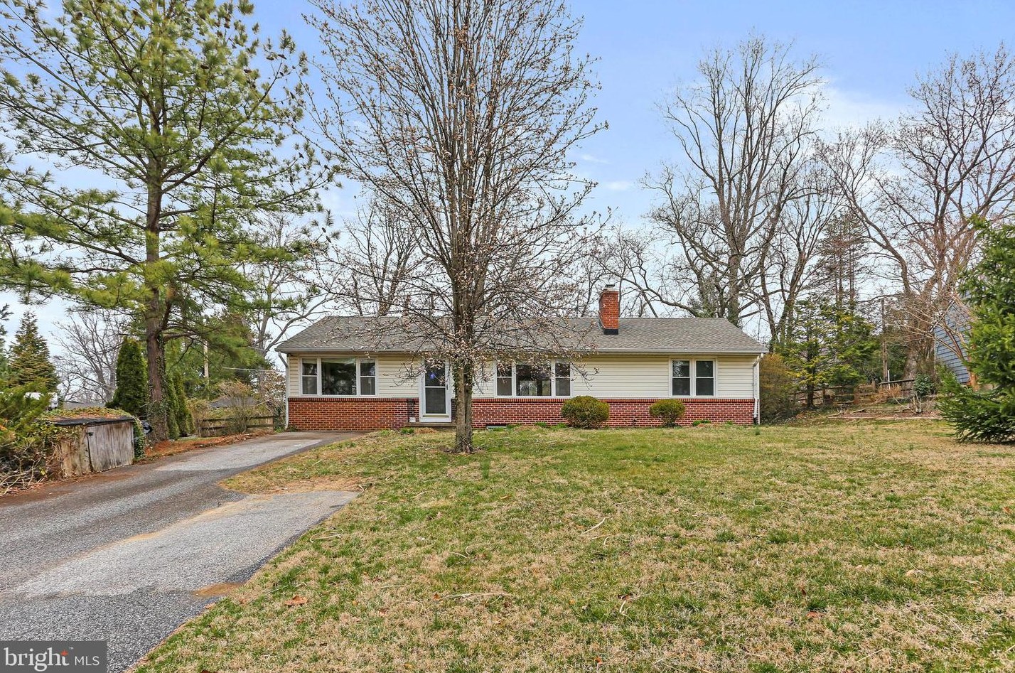 8807 Oakleigh Rd, Baltimore, MD 21234-2712