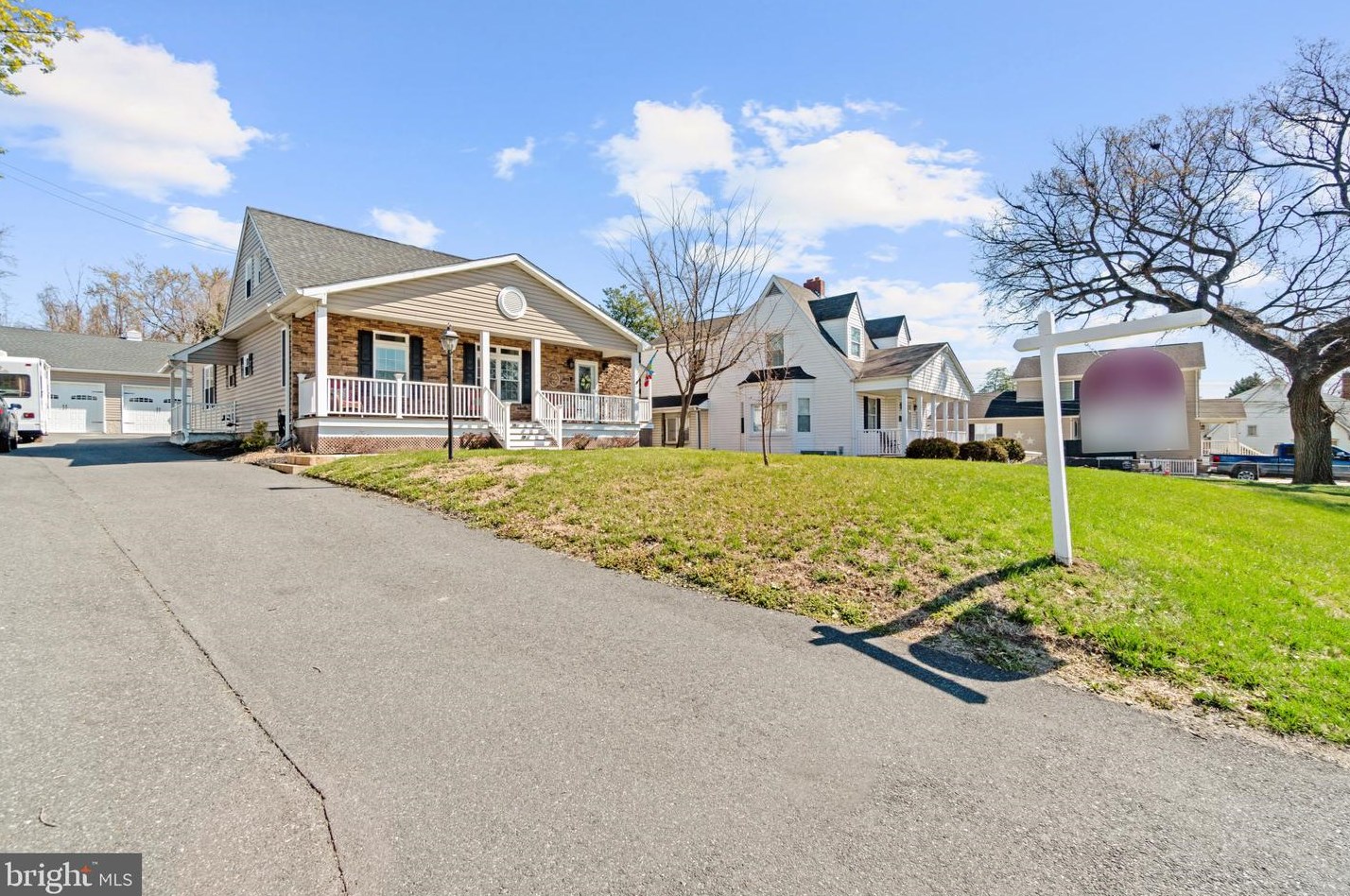 7230 Sollers Point Rd, Baltimore, MD 21222-4649