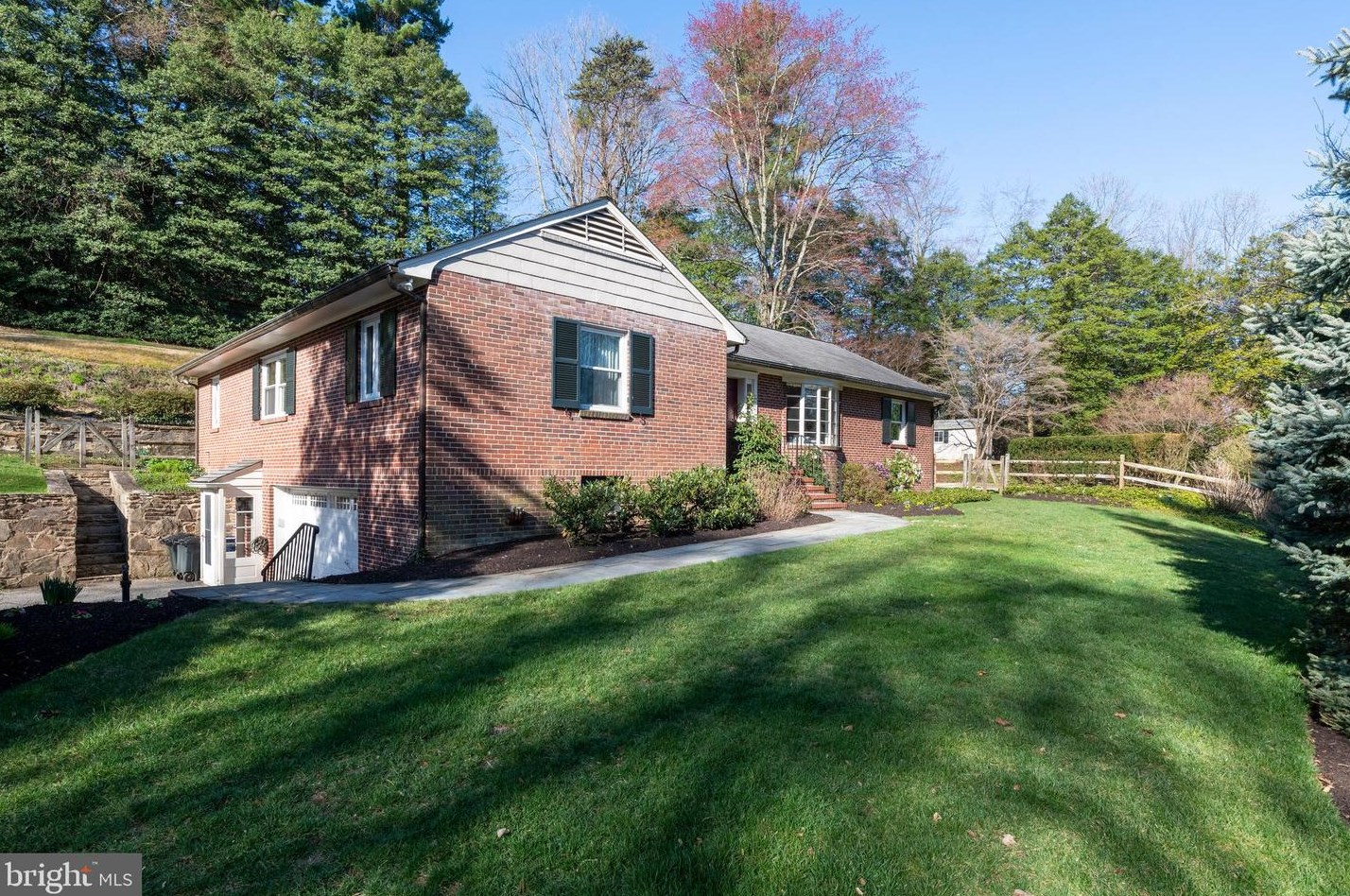 6606 Darnall Rd, Baltimore, MD 21204-3501