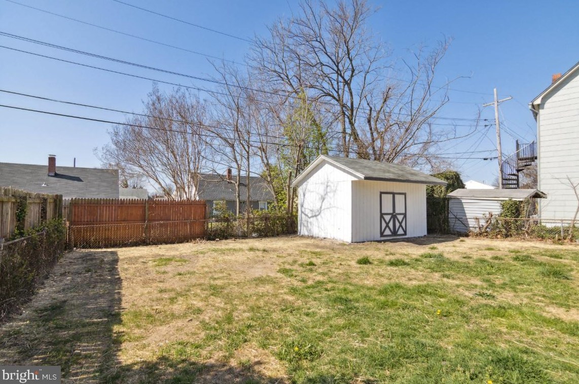 7716 Fairgreen Rd, Baltimore MD  21222-5407 exterior