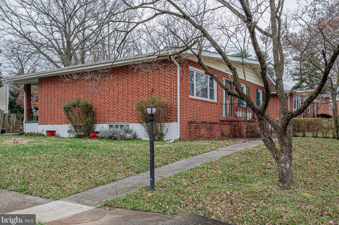 3315 Woodripple Rd, Baltimore, MD 21244-2862